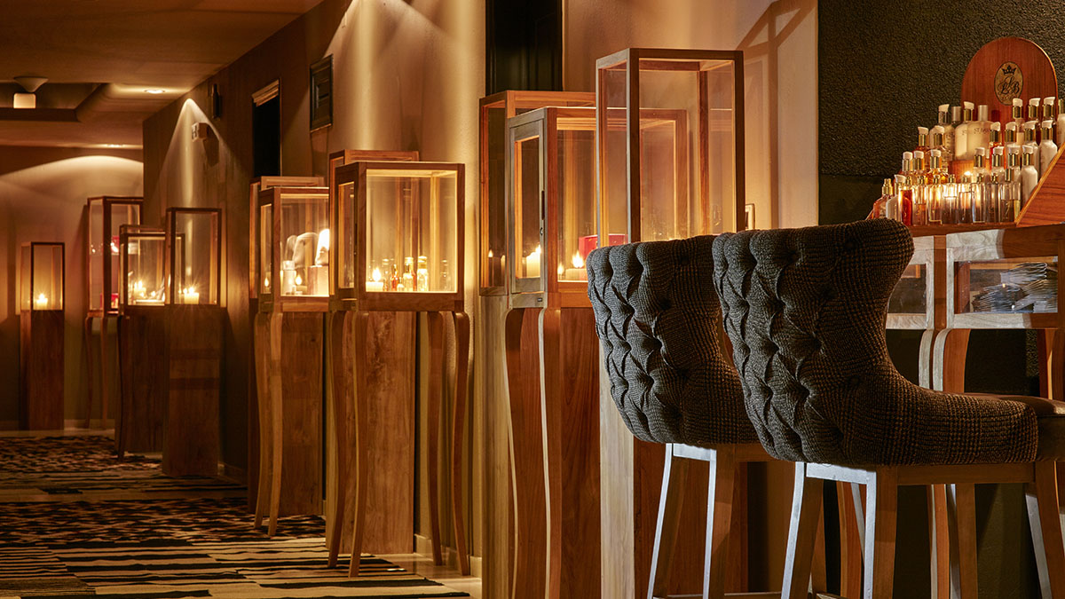 Myconian Royal (Myconian Collection)